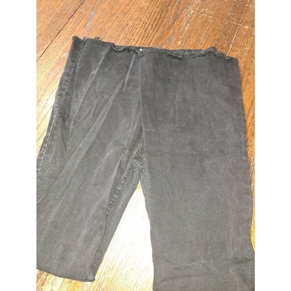 Size 9 S.O.N.G. Fit n Flare Black Stretch Denim Jeans Raw Hem Pockets Belt Loops - Picture 3 of 5
